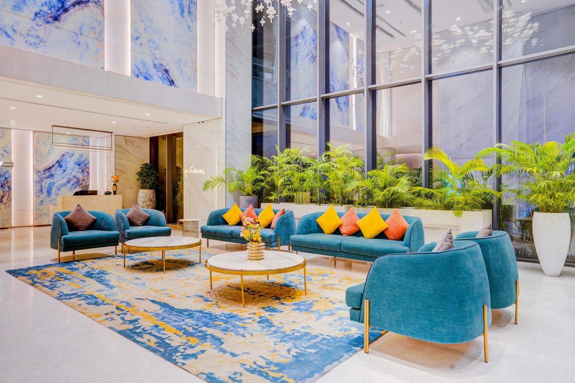 Sunday Hotels And Residences 구르가온 외부 사진